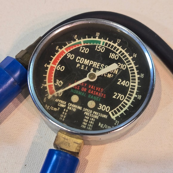 VTG Compression Tester Gauge Tool Engine Hose 0-300 PSI USA Untested Parts Only - Picture 1 of 6